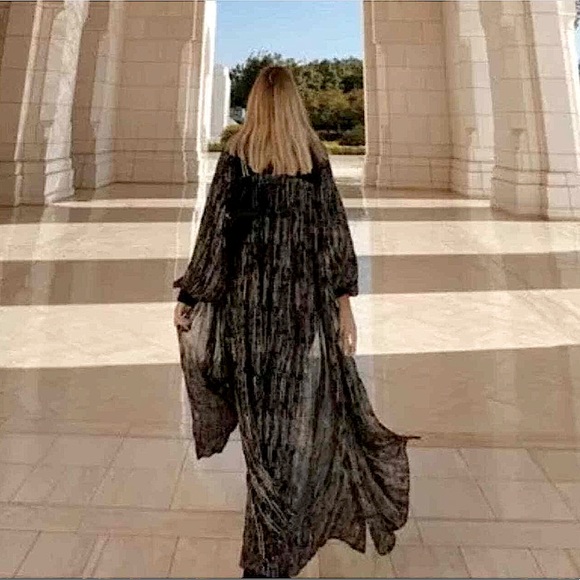 Embroidered Printed Kimono - Picture 4 of 12